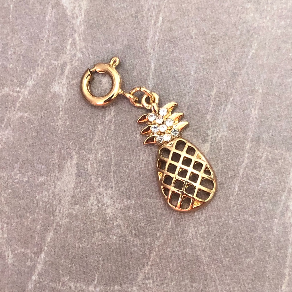 Gold Tone Pineapple Charm
